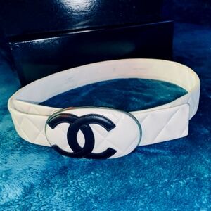 CHANEL Lambskin Quilted CC Belt White